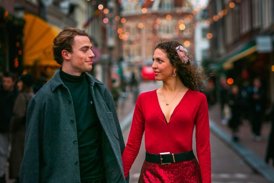 Premium Romantic Photoshoot Experience for Couples - Meeting at Huidenstraat 32: how the timing really feels