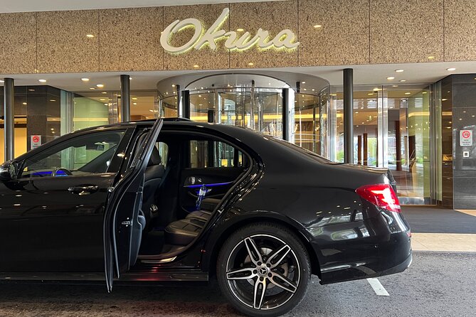 Private Airport Transfer Amsterdam Airport to or from Amsterdam - Price and value in Amsterdam: when $52.45 feels fair