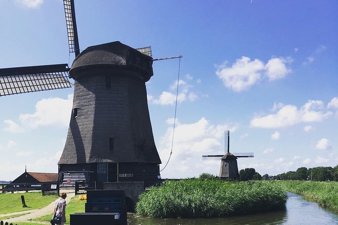Private Amsterdam and Countryside Tour in a Comfortable Mercedes Minivan - A Private Mercedes Minivan That Keeps the Day Comfortable