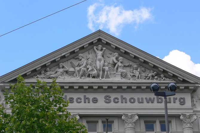 Private Amsterdam WW2 walking tour - Hollandsche Schouwburg: deportation camps explained in street-level terms