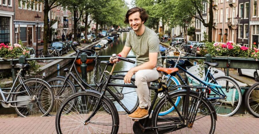 Private & Custom Amsterdam Tour, Hidden Gems with a Local - Getting picked up in central Amsterdam (and starting with less hassle)