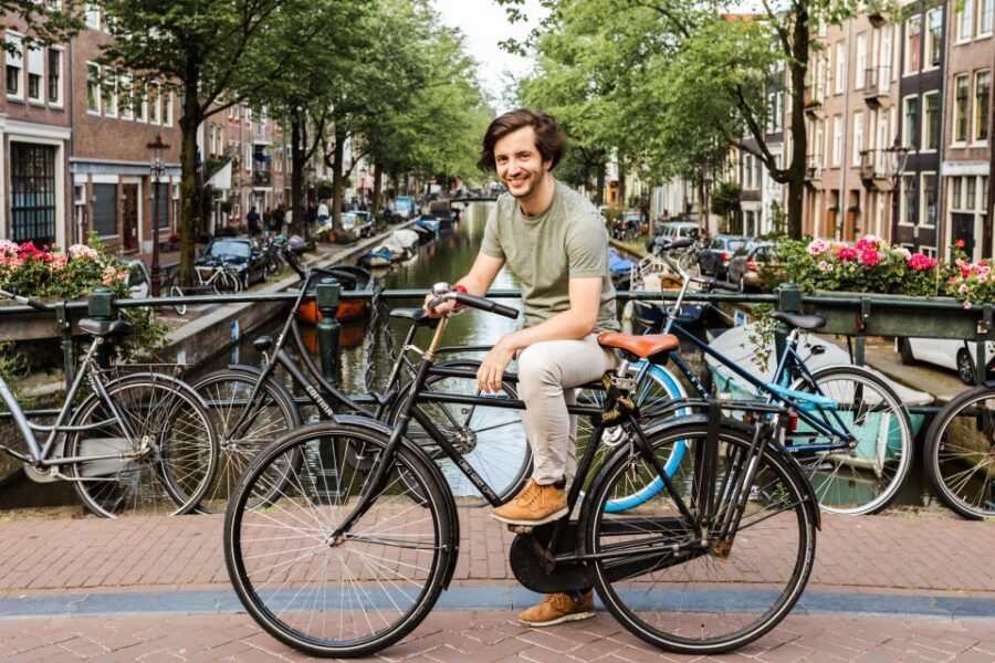Private & Custom Amsterdam Tour, Hidden Gems with a Local - Jordaan and De 9 Straatjes: micro-neighborhoods with personality
