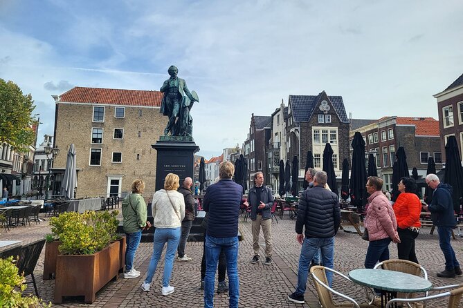 Private Guided Walking Tour Historical Dordrecht - The historical harbour-area route: “hidden” in plain sight