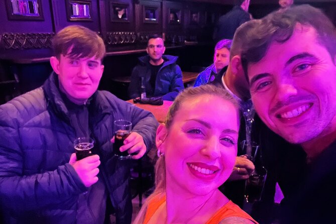 Private Hostess Bar Tour in Amsterdam Red Light District (3h) - Drink n Sink again: wrapping the night without the chaos