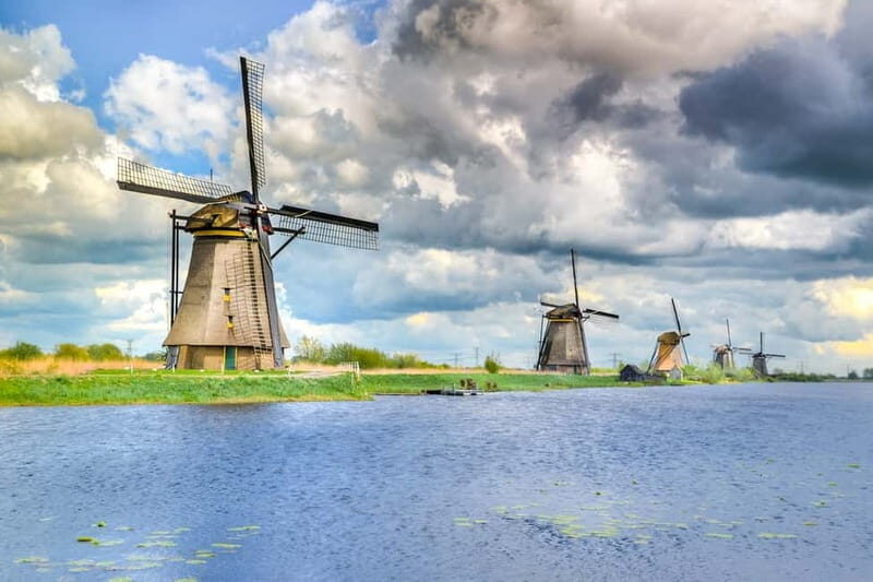 Private Kinderdijk UNESCO Site and South Holland Tour - Inside and outside Kinderdijk windmills: what to look for