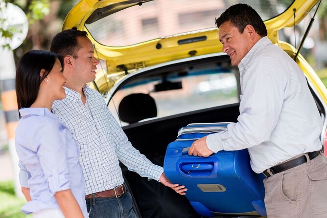 Private One way Transfer Amsterdam Airport to Amsterdam - Meet & Greet and the 75-Minute Wait: When Time Buys Peace of Mind