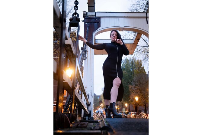 Private Photo Session in Amsterdam - Damrak Start and the Dancing Houses Postcard Moment