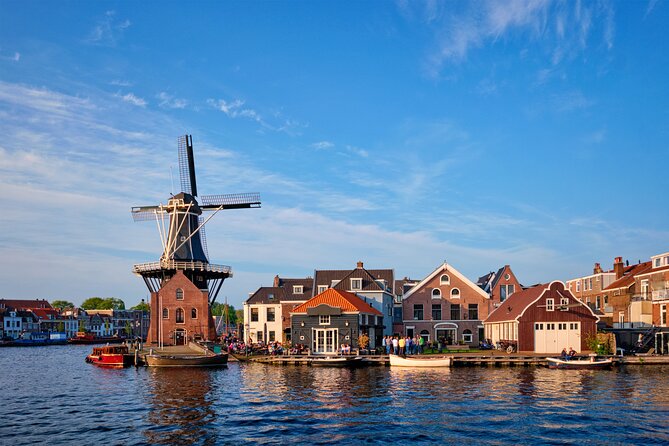 Private Tour in The Hague with a local with food tasting - Food tasting that actually guides your choices