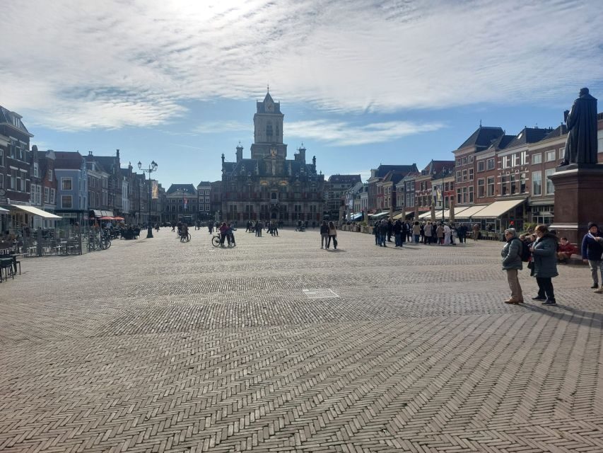Private Tour of Delft + Visit to Royal Delft Museum - Best for art-and-history minded travelers (and craft lovers)