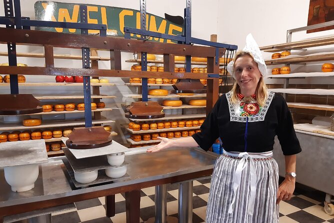 Private Tour of Simonehoeve Cheese Farm and Clog Factory - Practical logistics: getting there and timing your visit