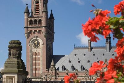 Private Tour: The Hague Walking Tour Including Peace Palace Visitors Center - Noordeinde Palace and the Hofvijver photo corridor