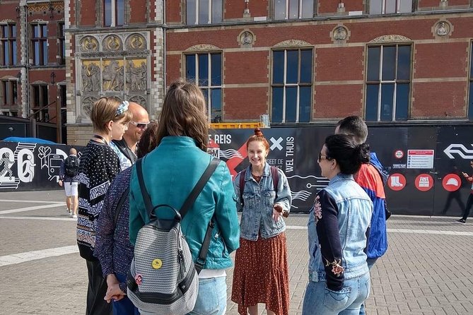 Private tour: Your own Amsterdam: walk through the old city - A three-hour old-city route that actually makes sense