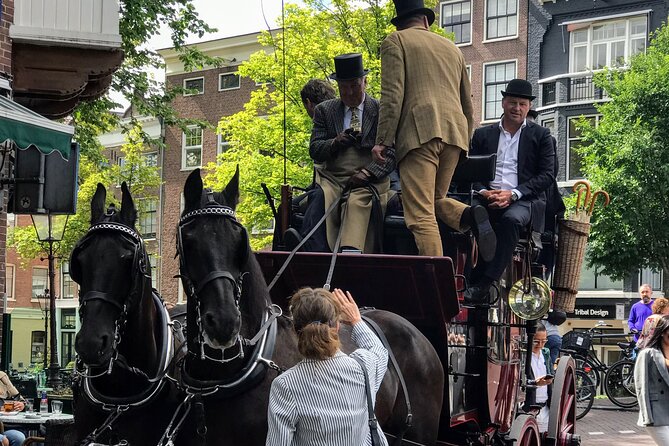 Private tour: Your own Amsterdam: walk through the old city - ’t Aepjen: the oldest wooden-house bar and Dutch drinking rituals