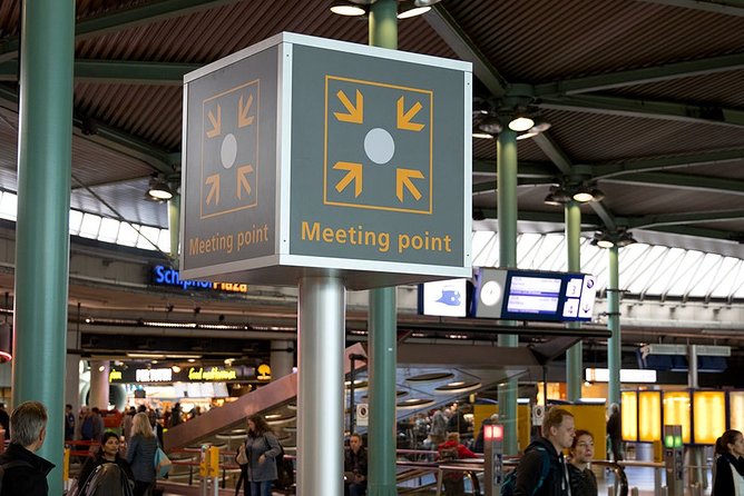 Private Transfer from Amsterdam Airport Schiphol to The Hague - Schiphol pickup: where you’ll actually meet the driver