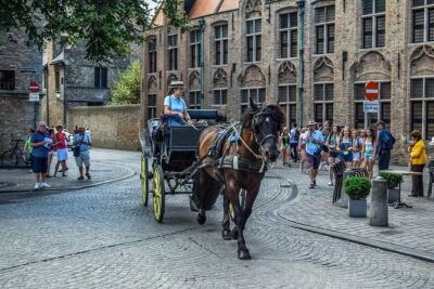 Private Transfer from Amsterdam to Bruges - Hotel pickup in Amsterdam: where the day starts smoothly