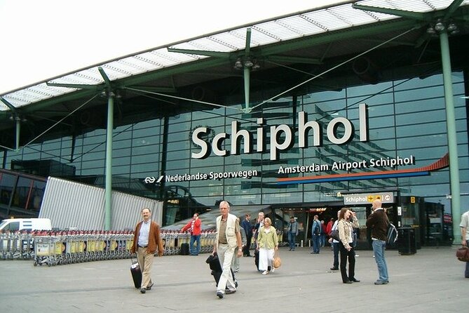 Private Transfer from Rotterdam City to Amsterdam Schiphol Airport - The Car and Driver Experience: Clean, Professional, and Luggage-Friendly
