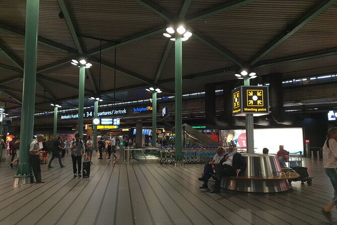 Private Transfer from The Hague City to Schiphol Airport - Arrival at Schiphol: getting dropped where you’ll actually check in