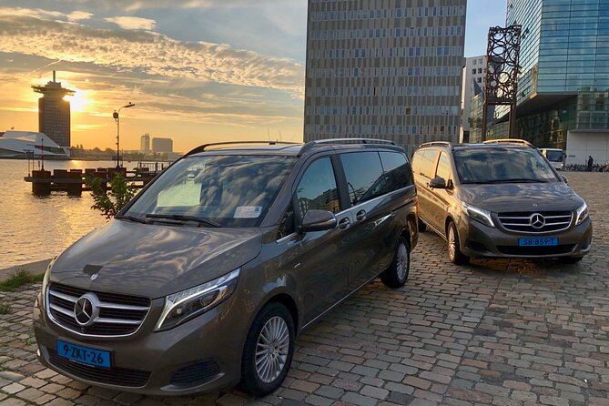 Private transfer Schiphol (AMS) to or from Rotterdam - Luggage help and a driver who can talk Rotterdam