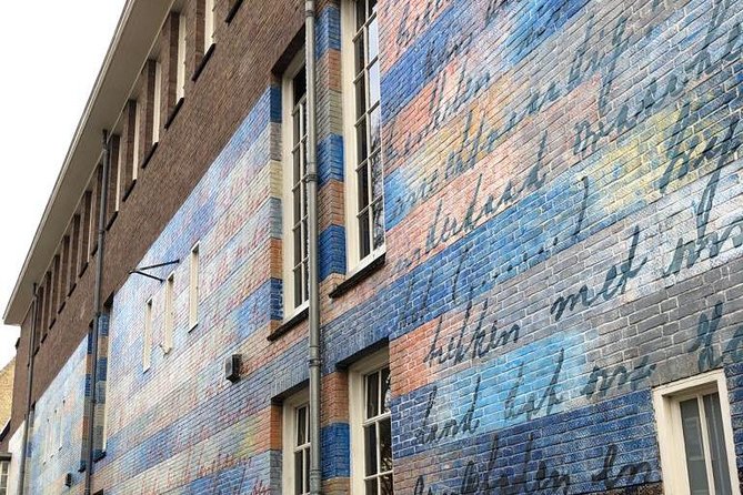 Private walk: Anne Frank in Amsterdam - A 3-hour private Anne Frank walk with a real-world pace