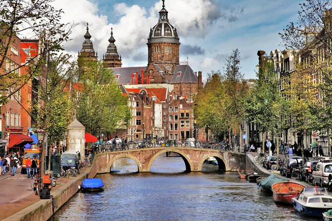 Private walking tour Amsterdam. English or Spanish. - Red Light District, Chinatown, and Waterlooplein in one practical loop