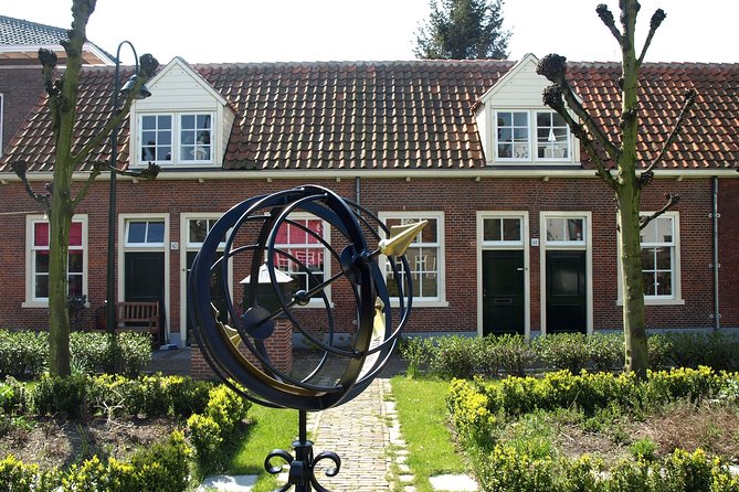 Private Walking Tour: Delft's Royal History and Pottery - New Church (Nieuwe Kerk): William of Orange’s tomb and the royal thread