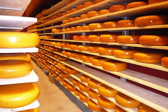 Private Zaanse Schans & Volendam Tour: Windmills, Cheese & Clogs - Zaanse Schans: windmills you can actually watch