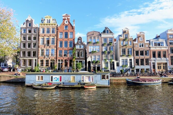 Rembrandt & Van Gogh Amsterdam walking experience - Weeping Tower to Nieuwmarkt: viewpoints plus the paintings that start there