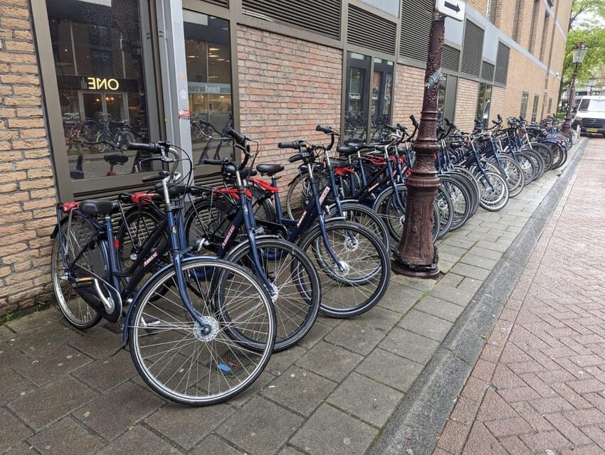 Rent a bike in Amsterdam | 1, 2, 3+ hours - Planning a 1-Hour Ride: A Quick Route to Learn the Rules of the Road