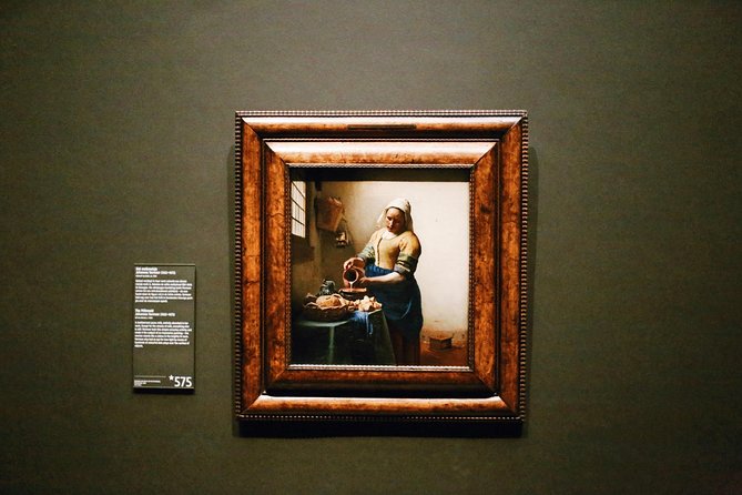Rijksmuseum Amsterdam Exclusive Guided Tour w/ Reserved Entry - Private tour options and how group size shapes your day