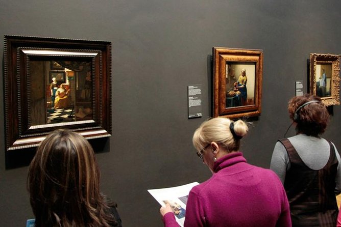 Rijksmuseum Amsterdam Exclusive Guided Tour w/ Reserved Entry - What to do before you go: timing, walking comfort, and museum rules