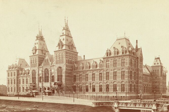 Rijksmuseum Amsterdam Private Guided Tour - Meeting point and timing: what to do 10 minutes before