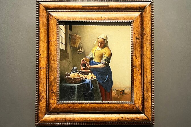 Rijksmuseum Guided Tour, private local Dutch guide - A private Rijksmuseum tour beats the usual chaos