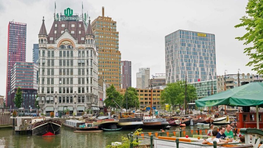 Rotterdam: Architecture Highlights Tour including the Depot - Rooftop Views: Het Witte Huis on Weekends vs Grotekerkplein Terrace on Weekdays