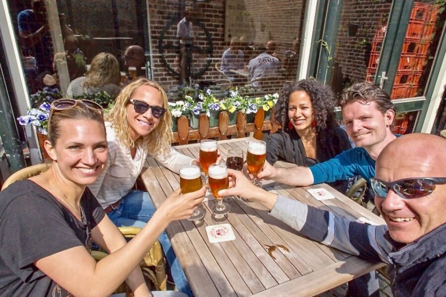 Rotterdam: Food Tour by Bike - The chocolate stop that people won’t forget