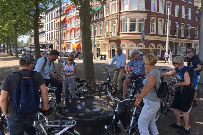 Rotterdam Highlights Bike Tour - Markthal: art and food in one stop