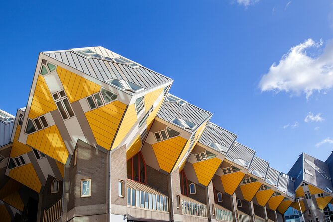 Rotterdam Highlights & Spies: Interactive City Game - A phone-led spy route that turns streets into clues