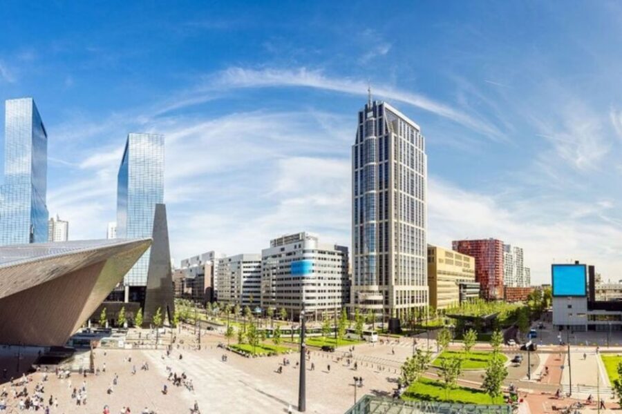 Rotterdam: Private Custom Walking Tour with Local Guide - Museums from the outside: how you still get the point
