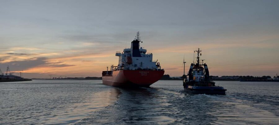 Rotterdam: Summer Evening Cruise with Live Entertainment - Key things that make this cruise worth your time
