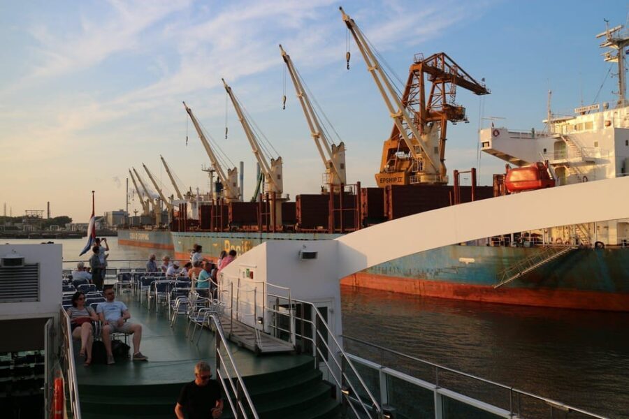 Rotterdam: Summer Evening Cruise with Live Entertainment - Price and value: is $41 a fair deal?
