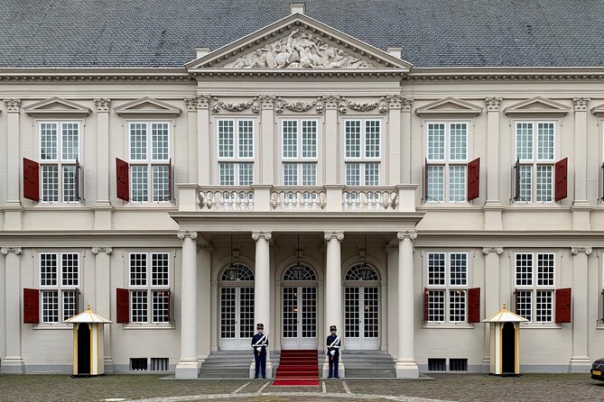 Royal The Hague Private Guided Walking Tour - Lange Voorhout: a beautiful street with stories behind the doors