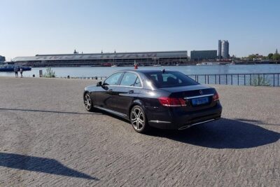Schiphol Airport Private Transfer to Amsterdam with Meet & Greet - Delay-Proof Pickup: What Happens If Your Flight or Luggage Slips