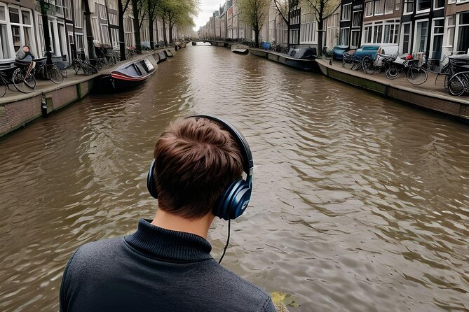 Self-Guided Audio Tour of The Red Light District - Why a self-guided soundwalk works so well here