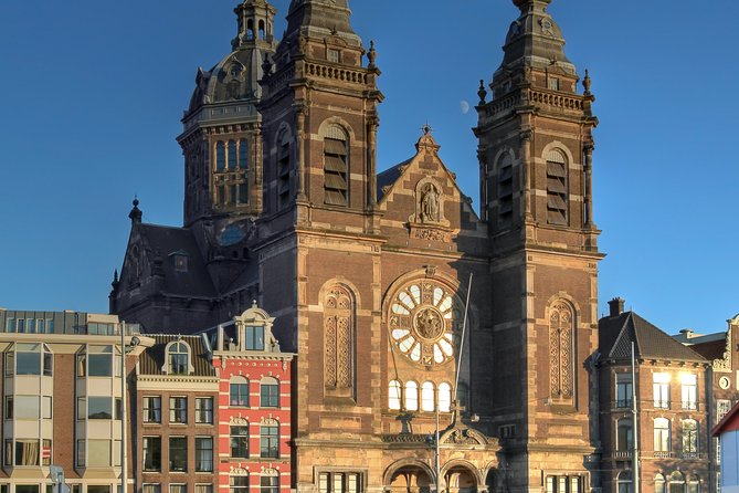 Self-Guided Audio Tour of The Red Light District - Crossing the MX3D stainless steel bridge