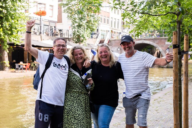 Selfguided Escape Tour Amersfoort. Find the secret exit and win! - Team size and ticket rules: 1 ticket covers 2–4 people