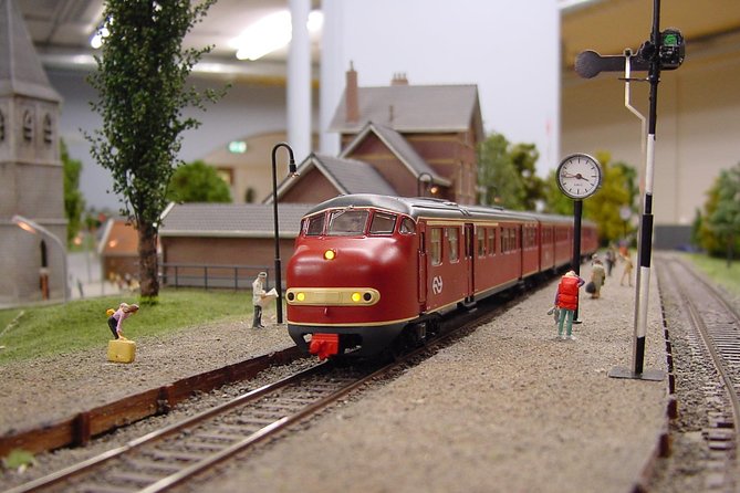 Skip the Line: Entrance Ticket to Miniworld Rotterdam - Your Two-Hour Game Plan: How to Look Closely Without Getting Lost