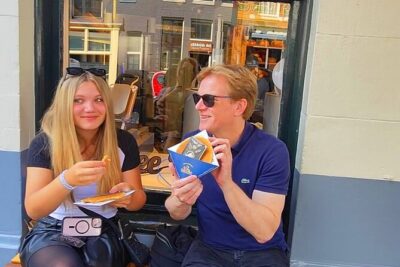 Skipping Lines & Sipping Beers: A History Tour of Amsterdam - Canal photos and orientation in Amsterdam’s older neighborhoods