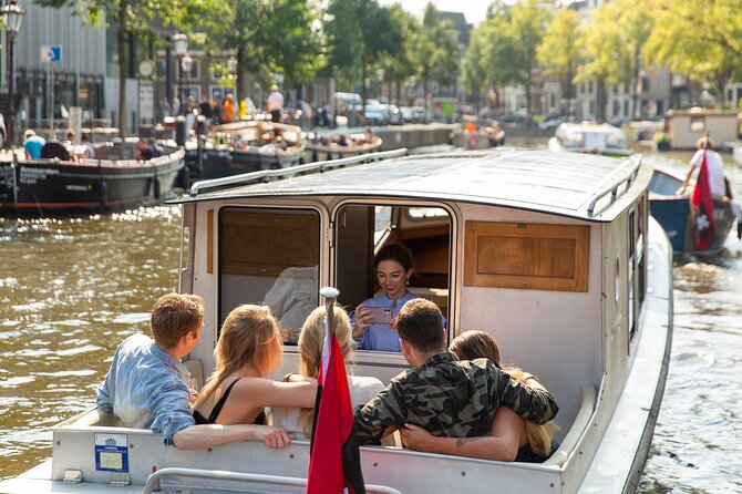 Small Group Boutique All-Inclusive Tour (max 12 p) With Captain - Narrow canals, low bridges, and the kind of view big boats can’t offer
