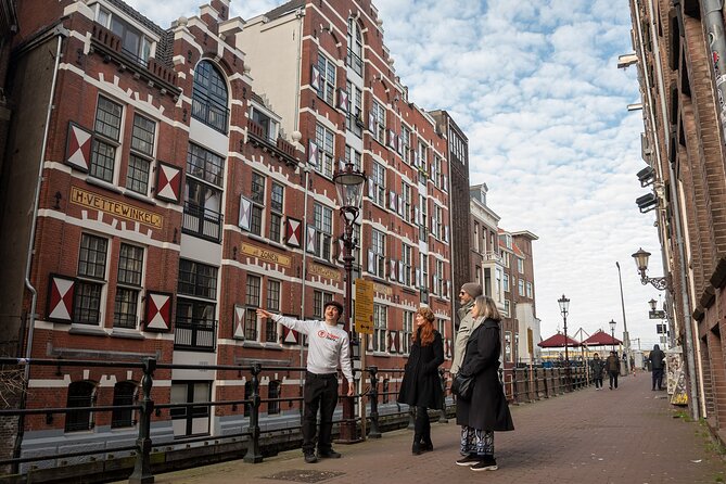 Small-Group: Culture & History Walking Tour of Amsterdam - The UNESCO canal ring: seeing planning behind the postcard views