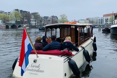 Small-Group Luxury Canal Cruise with Local Skipper - Your route: Anne Frank Huis, canal houses, and romantic bridge moments