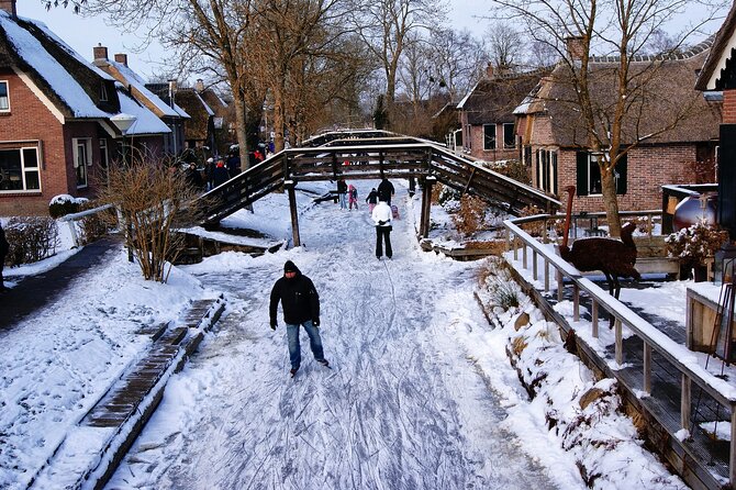 Small-Group Tour to Windmills & Giethoorn with boat tour - Should You Book This Windmills & Giethoorn Tour?